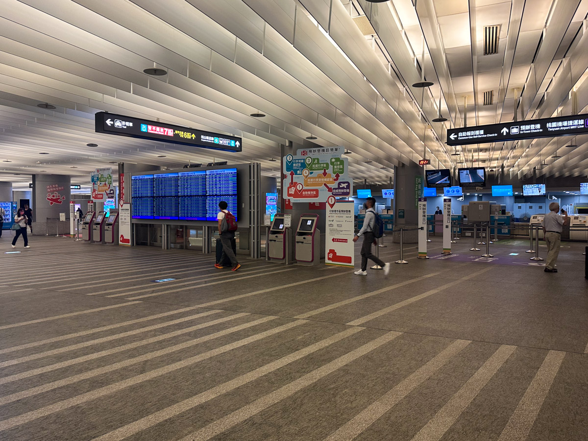 In-town check-in at Taipei Main Station