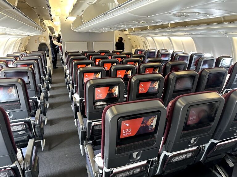 The Ultimate Qantas Economy Seat Guide