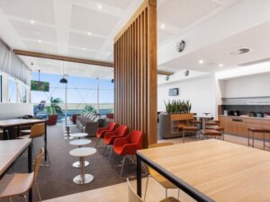 Qantas regional lounge KTA