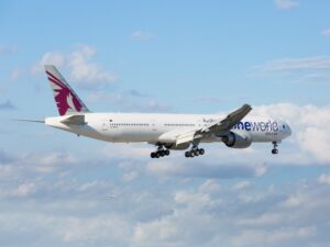 Qatar Airways 777 in oneworld livery