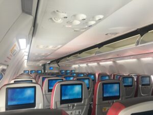 Malindo Air 737 economy cabin