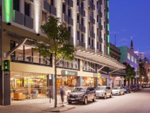 Holiday Inn Perth City Centre