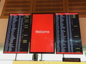 Many Qantas flights cancelled