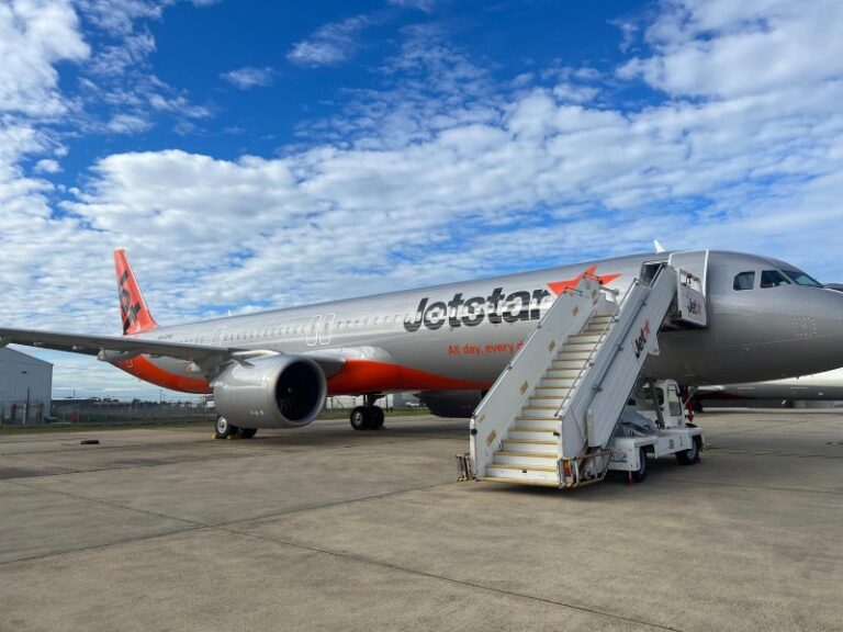 Jetstar Boeing 787 Economy Class Review