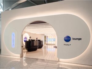 oneworld lounge at Seoul ICN, available to Oneworld Sapphire and Emerald frequent flyers