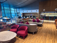 Qatar Airways Platinum Lounge South in Doha