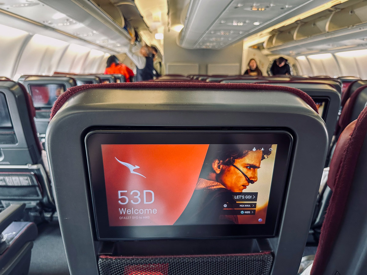 Qantas A330-300 in-flight entertainment on QF127 SYD-HKG