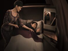 Singapore Airlines Boeing 777-300ER Business Class