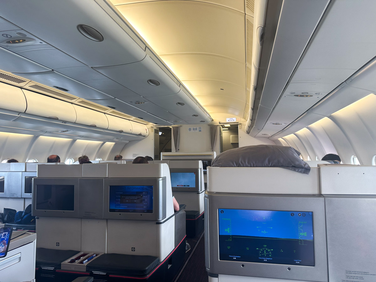 Turkish Airlines A330-300 Business Class cabin