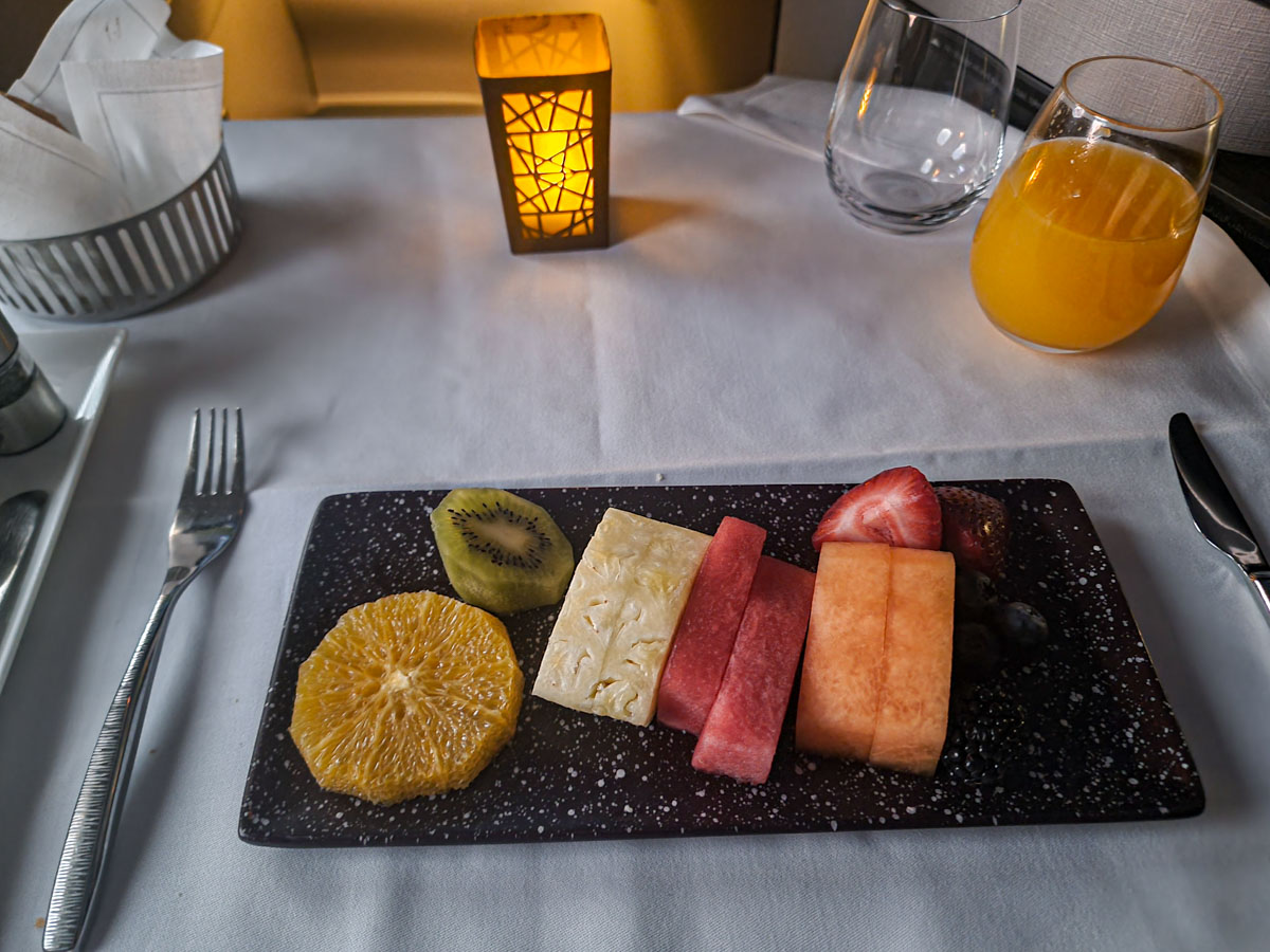 Qatar Airways QR934 Business Class fruit plate