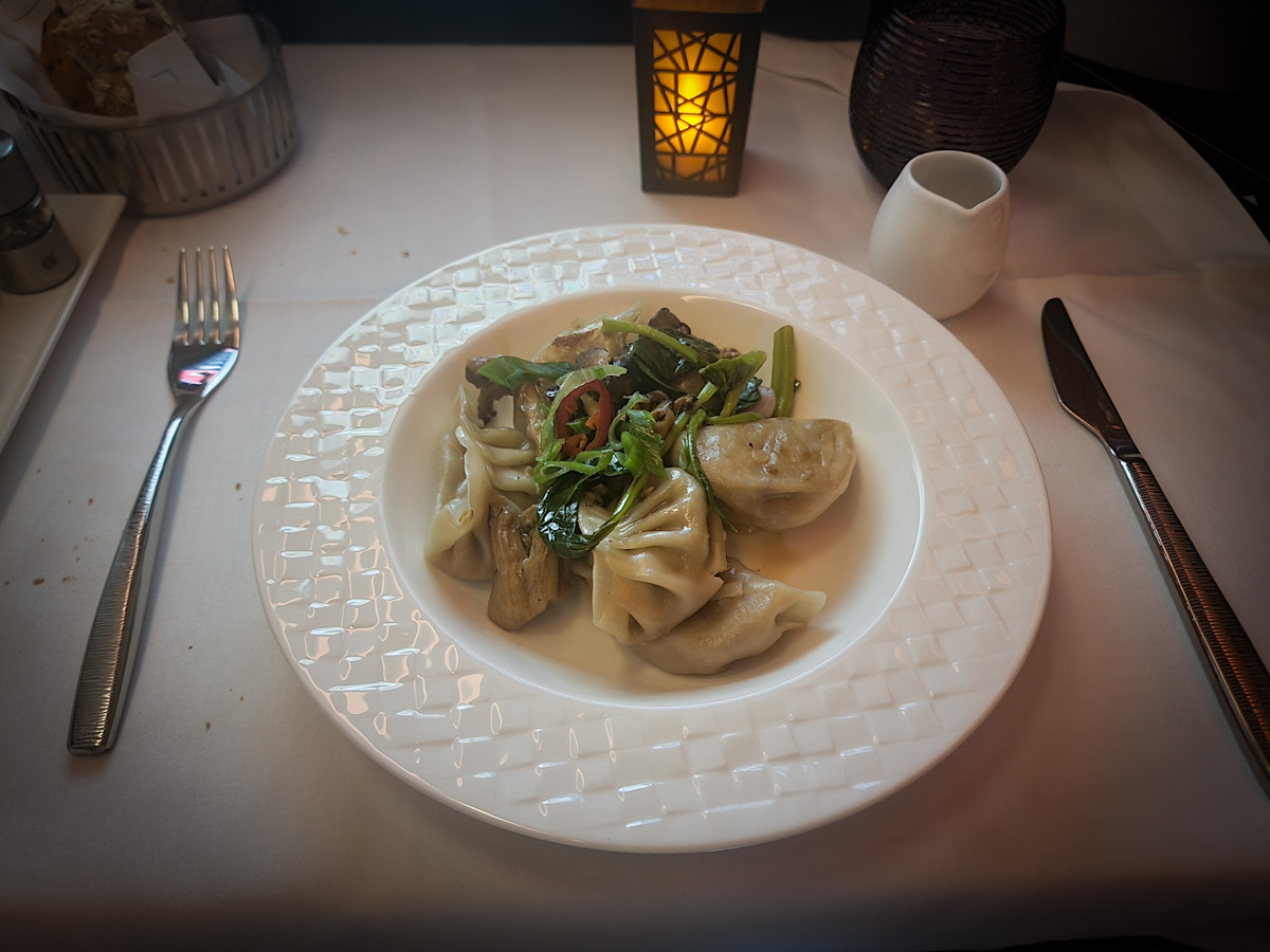 Vegetable gyoza on QR934 in Business Class