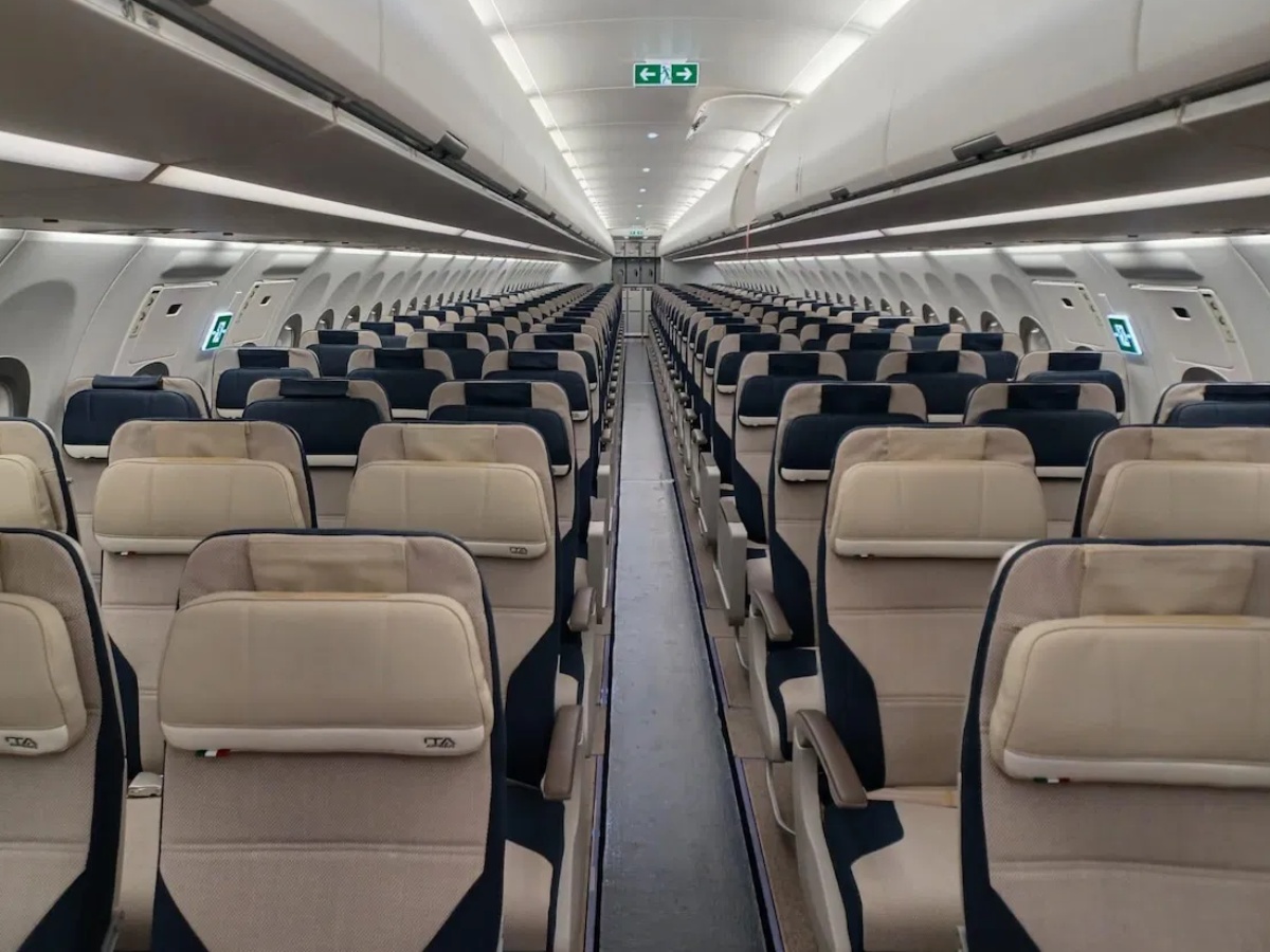 ITA Airways A321neo Cabin