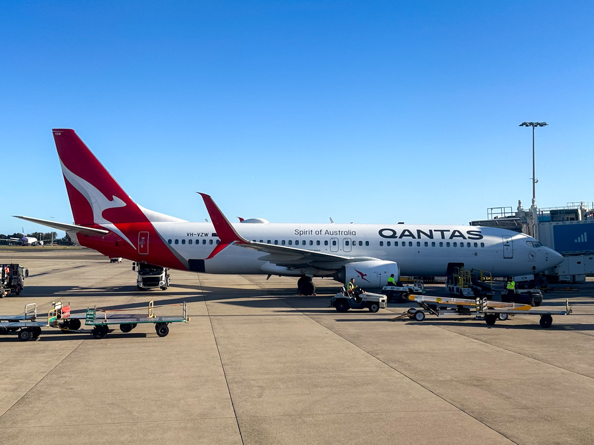 Qantas Boeing 737-800 at Sydney Airport