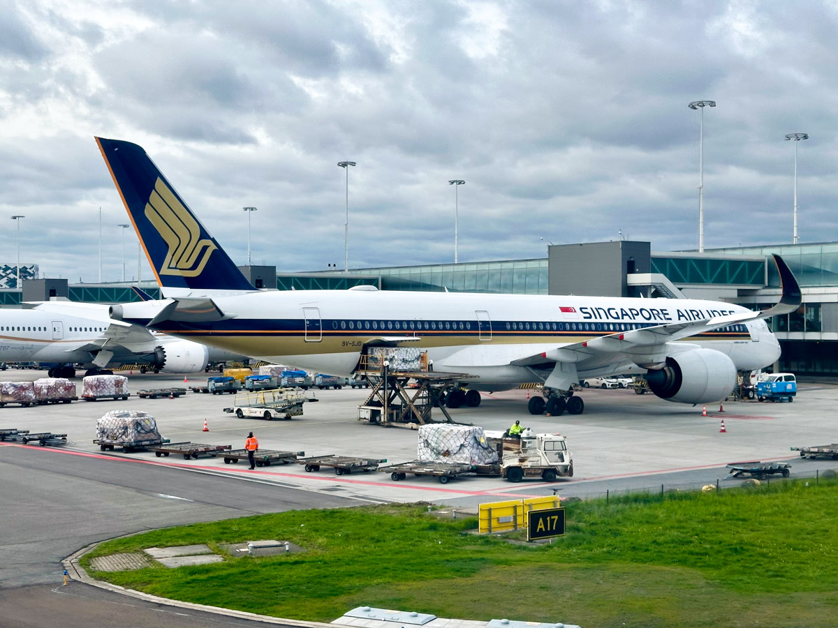 A Singapore Airlines Airbus A350-900 at Amsterdam Schiphol Airport (AMS)