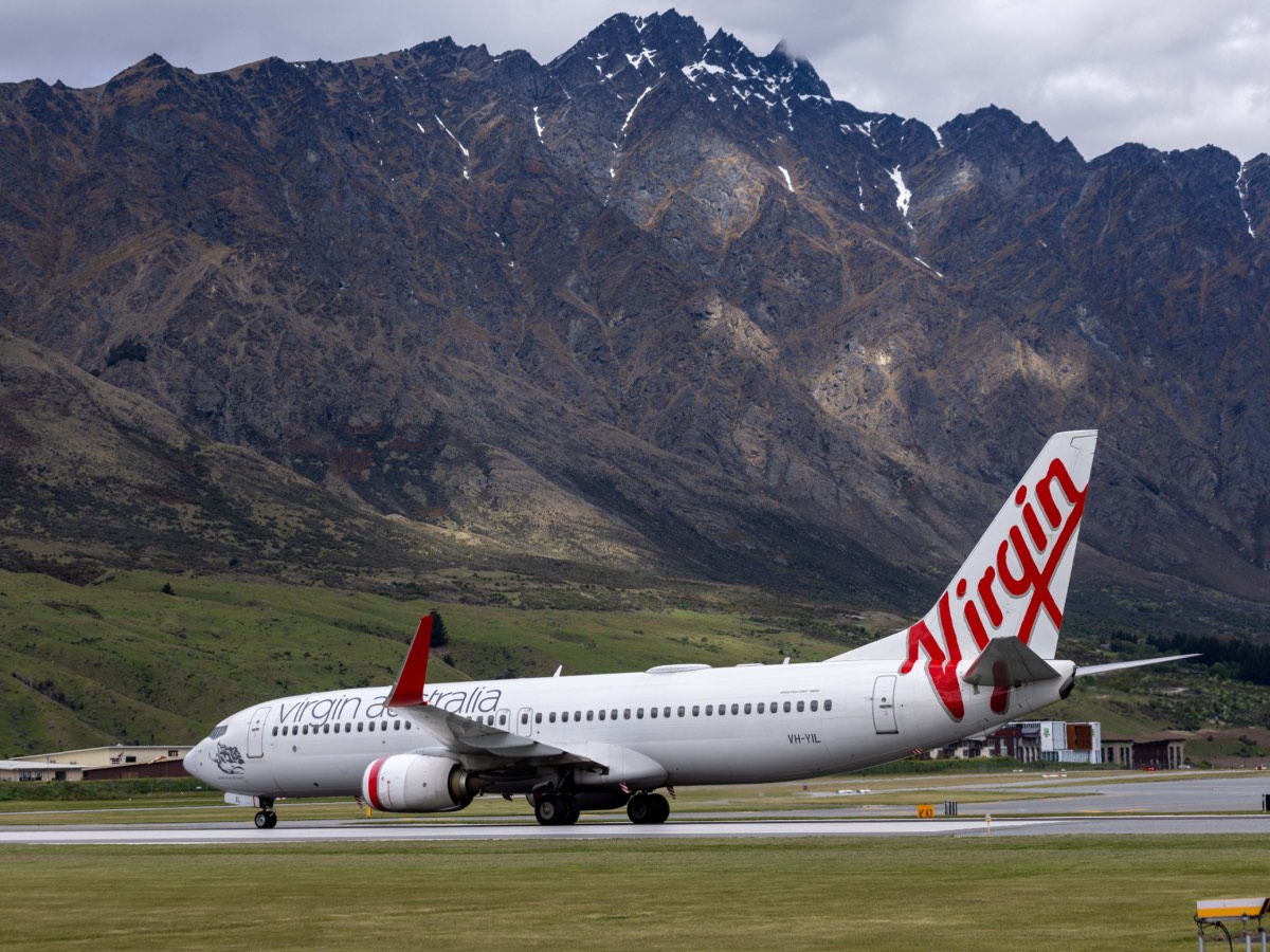 Virgin Australia Boeing 737-800 at Queenstown Airport