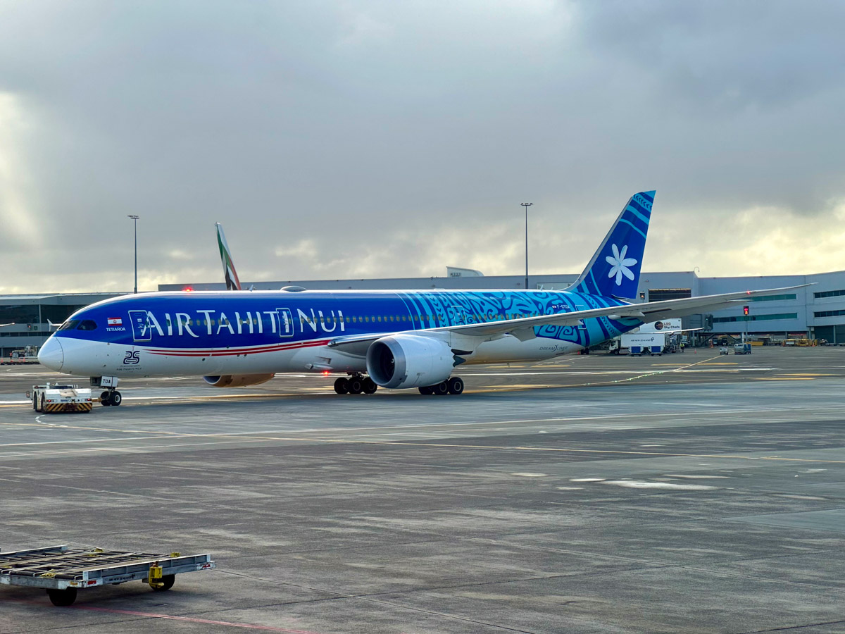Air Tahiti Boeing 787 at Auckland Airport