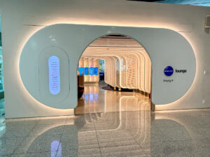Entrance of the Oneworld Lounge at Seoul Incheon Airport (ICN)