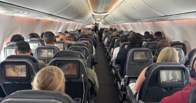 Qantas Boeing 737-800 Economy Class