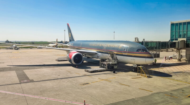 Royal Jordanian Boeing 787 at Amman Airport