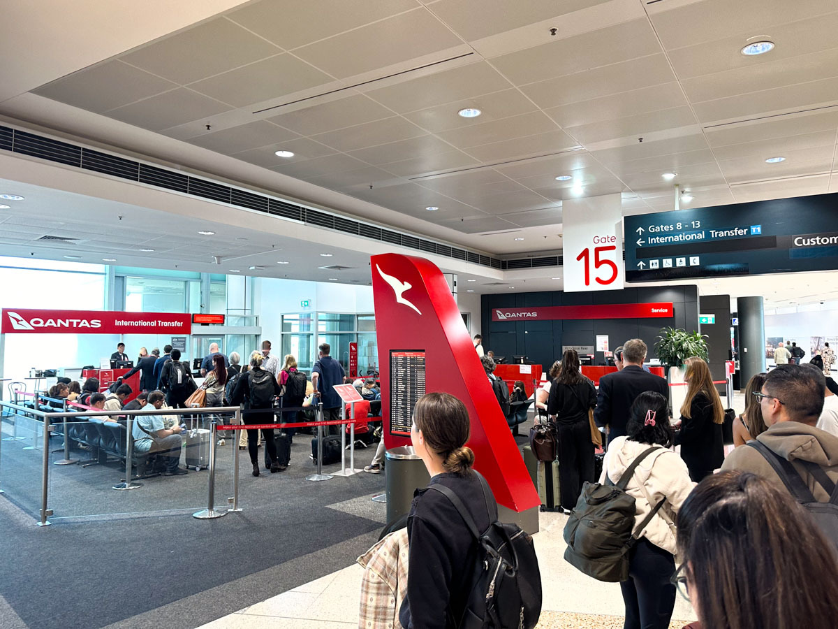 Qantas international terminal transfer gate at Sydney Airport Terminal 3