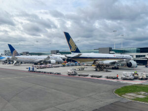 Singapore Airlines A350 and United 787 at Amsterdam Schiphol Airport