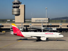 Iberia Airbus A320 at Zurich Airport (ZRH)