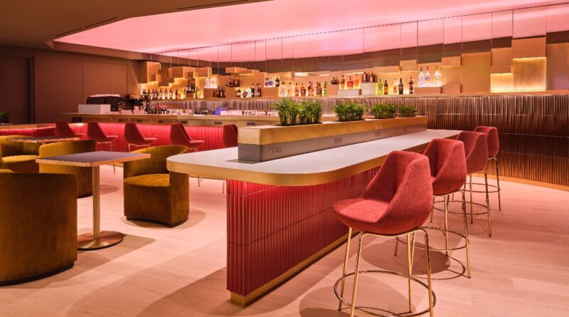 Virgin Atlantic Clubhouse lounge bar at TBIT Los Angeles (LAX)