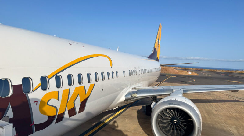 ASKY Airlines Boeing 737
