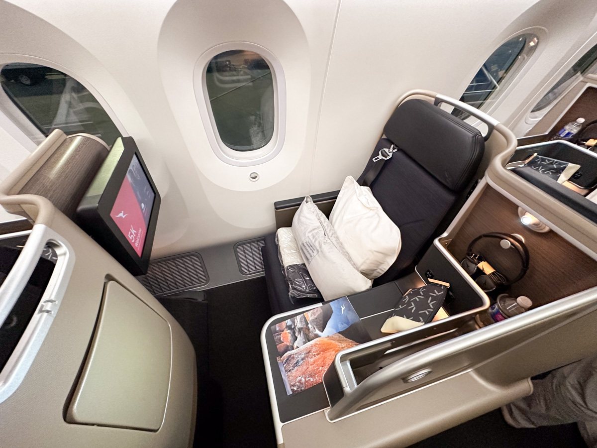 Qantas 787-9 business class seat 5K