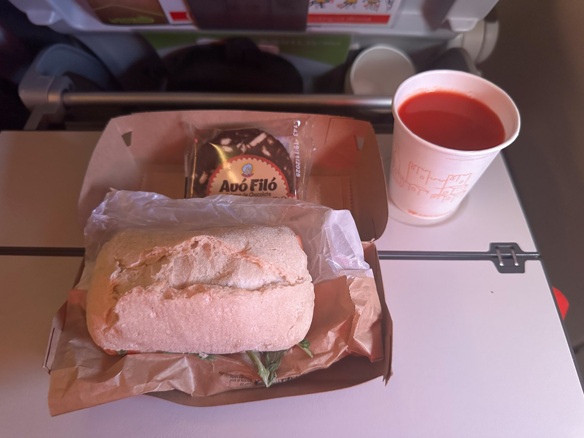 Pre-landing snack in TAP Air Portugal Economy Class on a trans-Atlantic flight