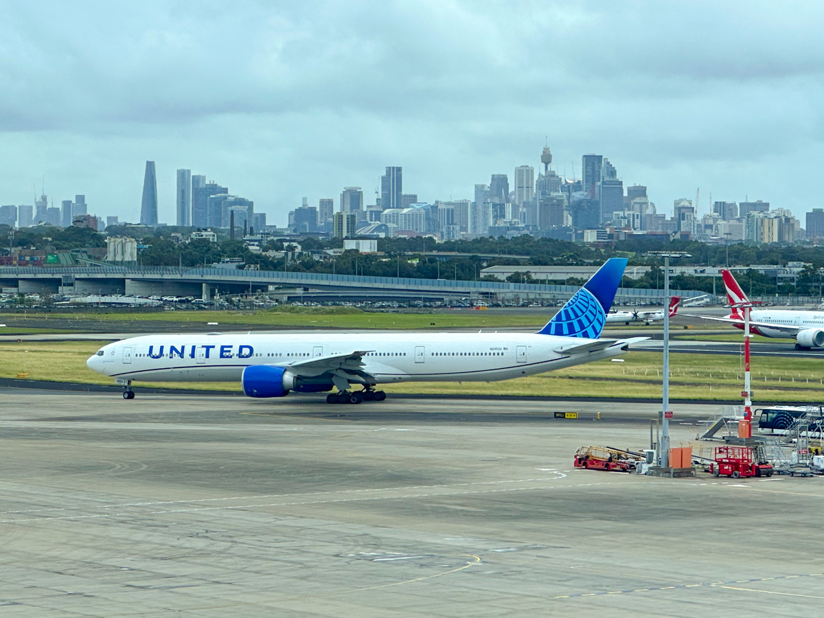 A United Airlines Boeing 777 at Sydney Airport