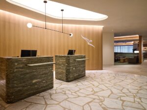 Qantas Auckland Lounge reception desk