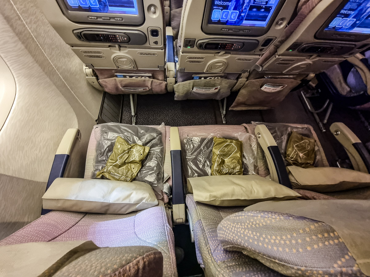 Emirates Boeing 777-300ER old Economy seats