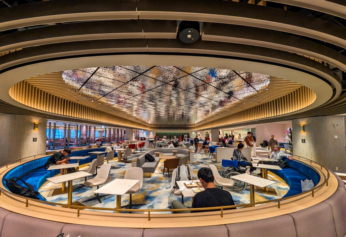 Starlux offers smooth ground experiences at Osaka Kansai International Airport