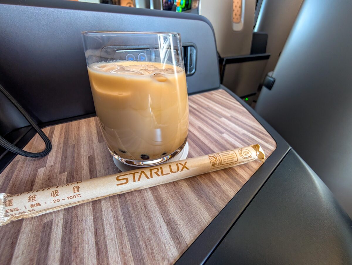 Starlux Boba latte