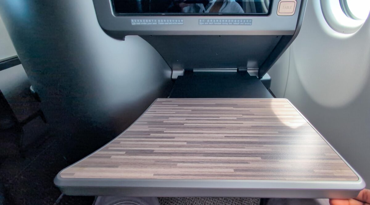 Starlux Business Class seat comes with all the necessary features and amenities