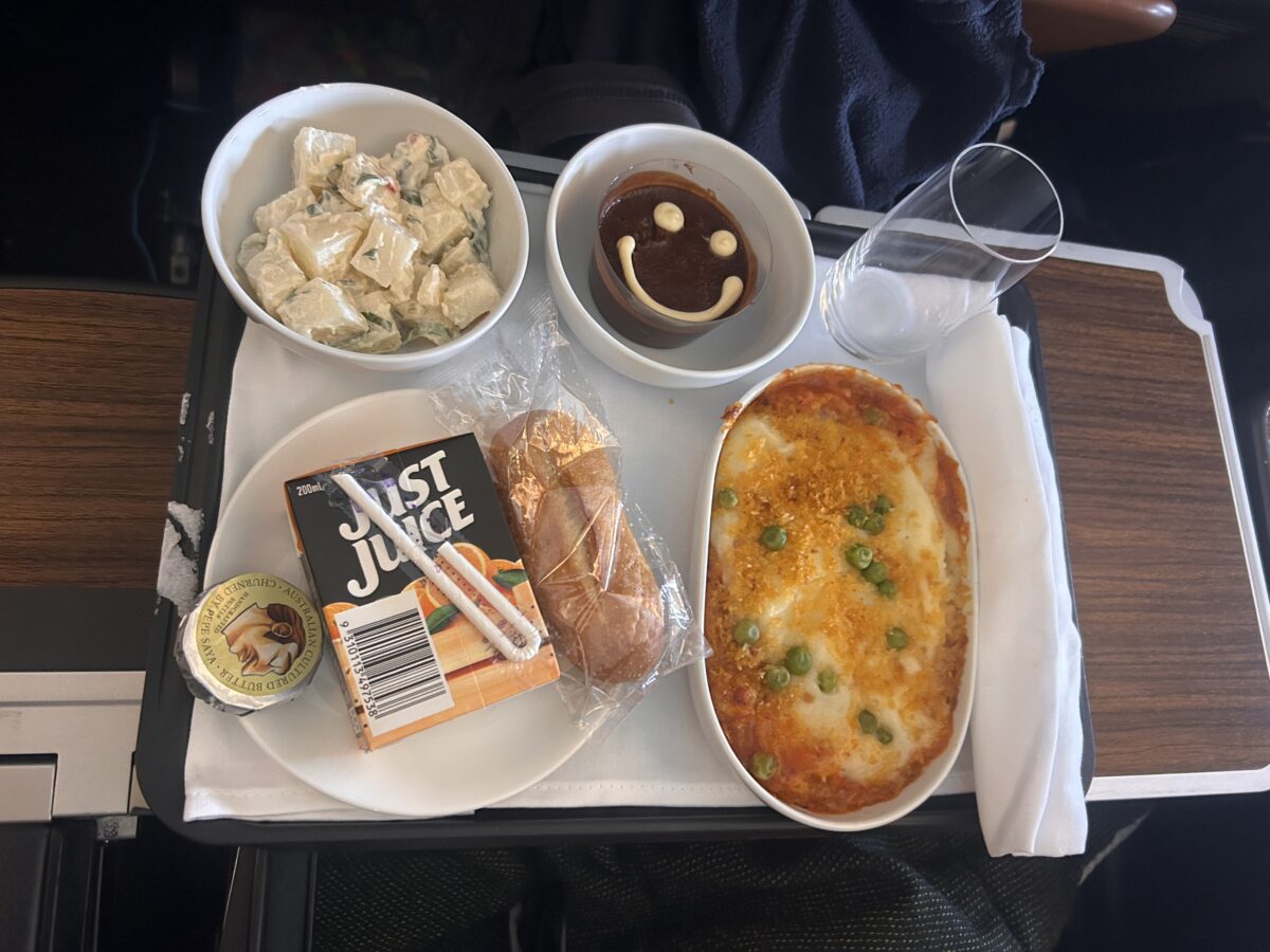Qantas children's lunch in PE