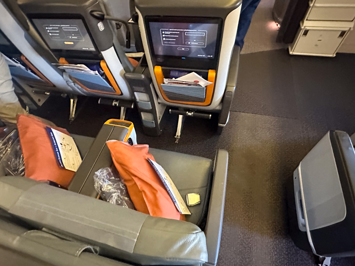 Singapore Airlines Premium Economy seat