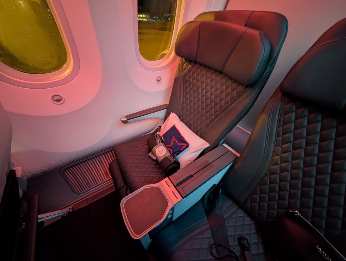 Jetstar Business Class seats: the refreshed leather seats in the 787-8 cabin